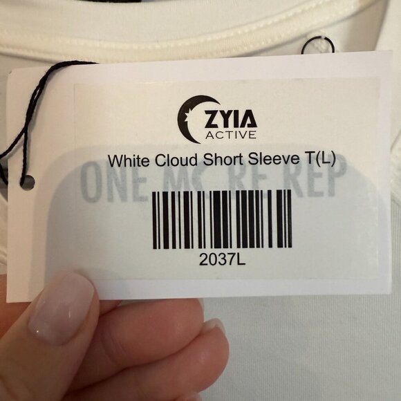 NWT - Zyia Cloud Short Sleeve T Size L - Picture 2 of 6
